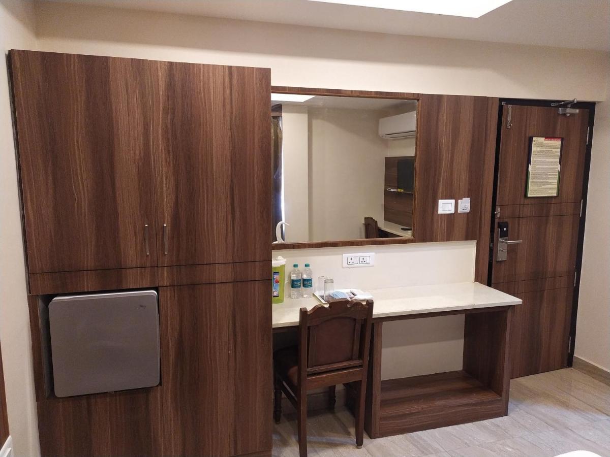 Hotel White Boutique Pondicherry Bagian luar foto