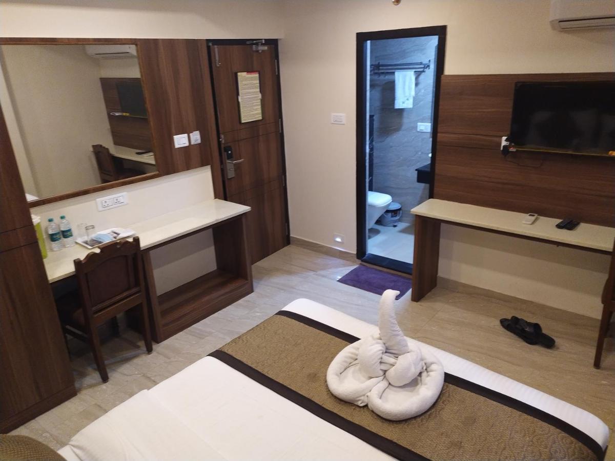 Hotel White Boutique Pondicherry Bagian luar foto