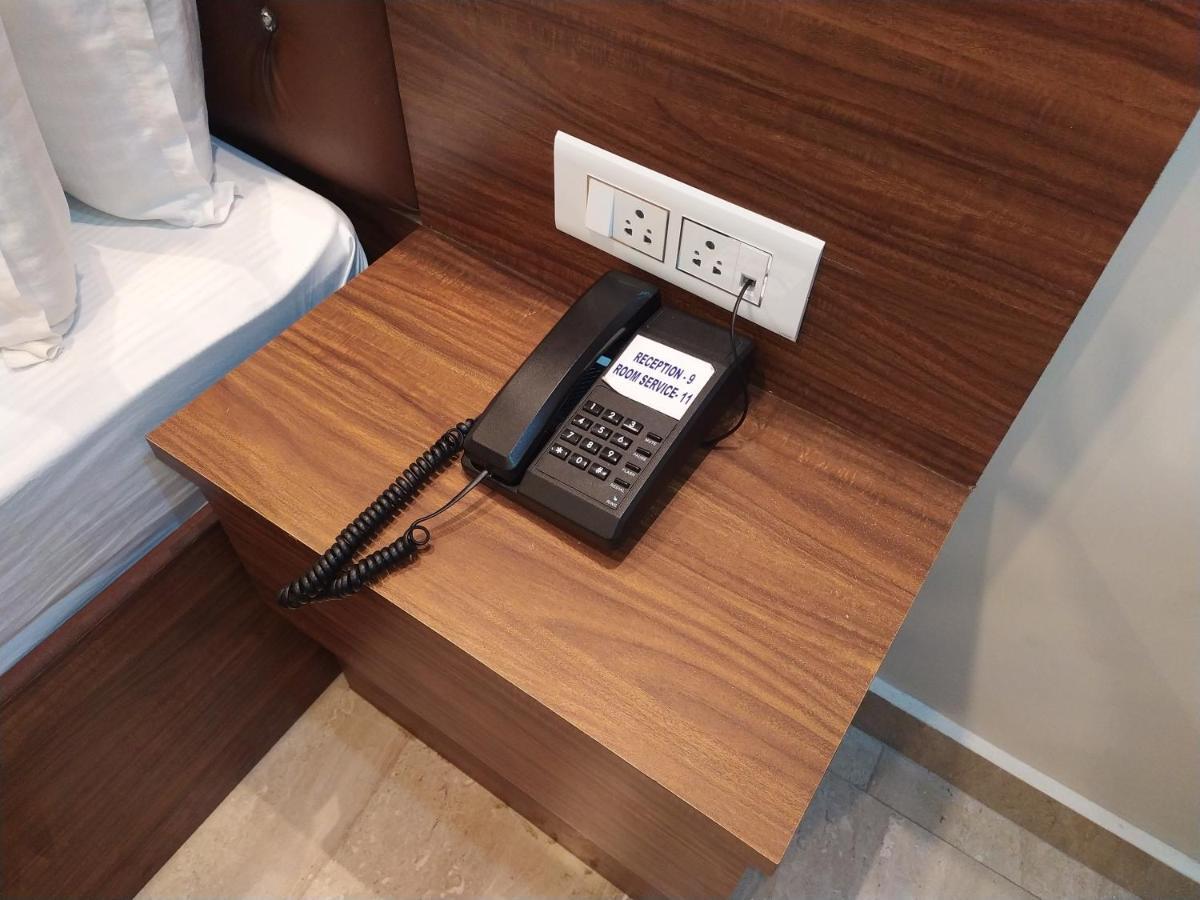 Hotel White Boutique Pondicherry Bagian luar foto