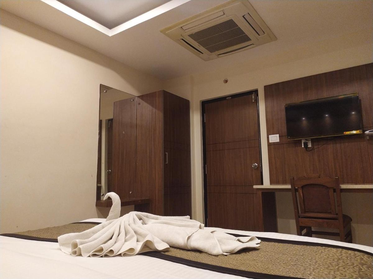 Hotel White Boutique Pondicherry Bagian luar foto