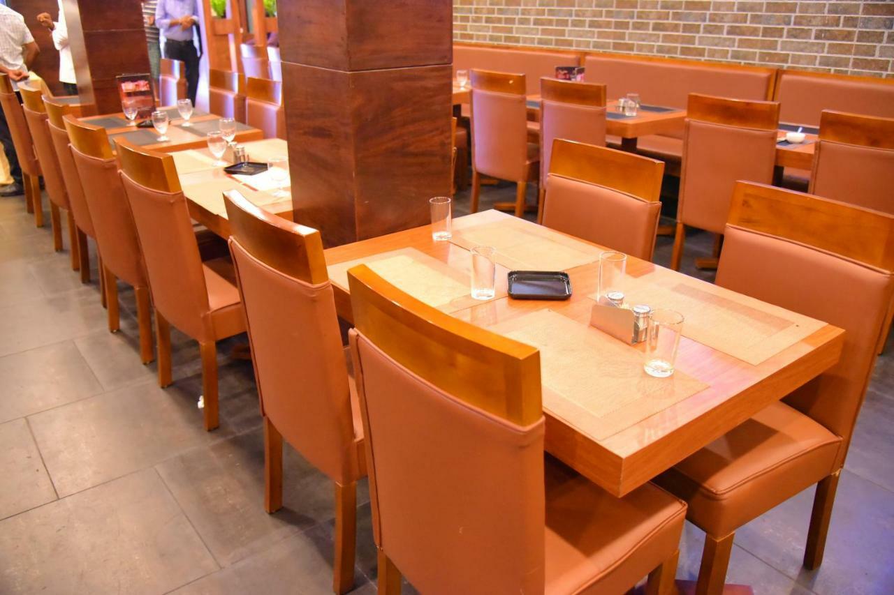 Hotel White Boutique Pondicherry Bagian luar foto