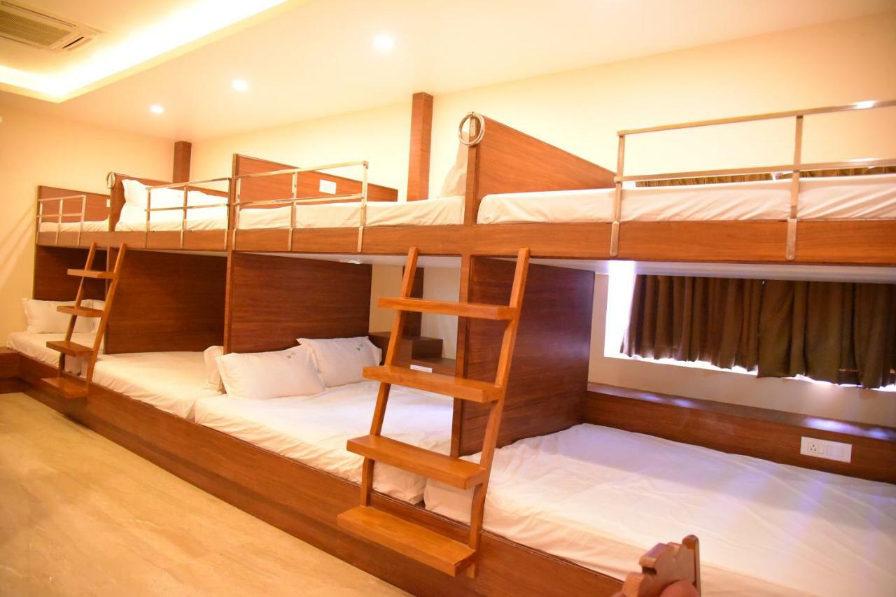 Hotel White Boutique Pondicherry Bagian luar foto